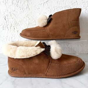 Ugg Kallen Slippers Women's 9 Brown Suede Pom Pom Wool Lined Water Resistant